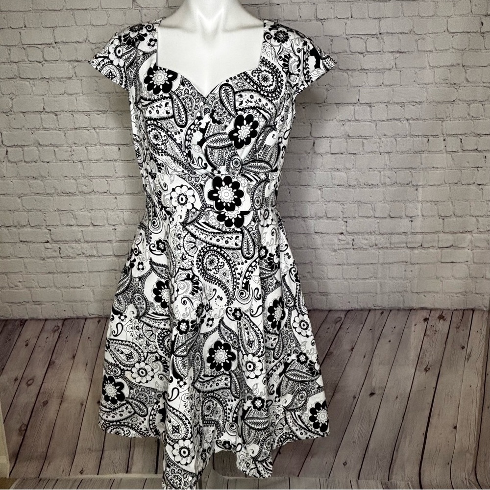 Hanpceirs Chic Black and White Pinup 50"s Style Paisley Dress Size XL